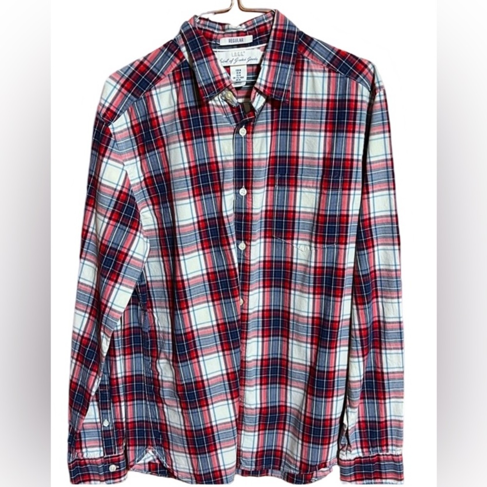 VGUC button down shirt. Size Med   103M